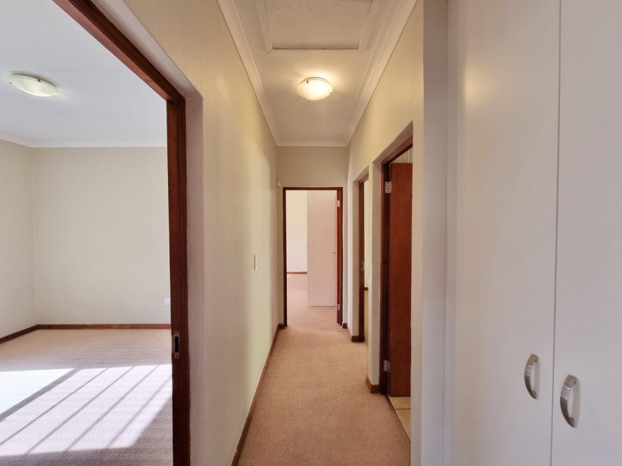 3 Bedroom Property for Sale in Sandbaai Western Cape